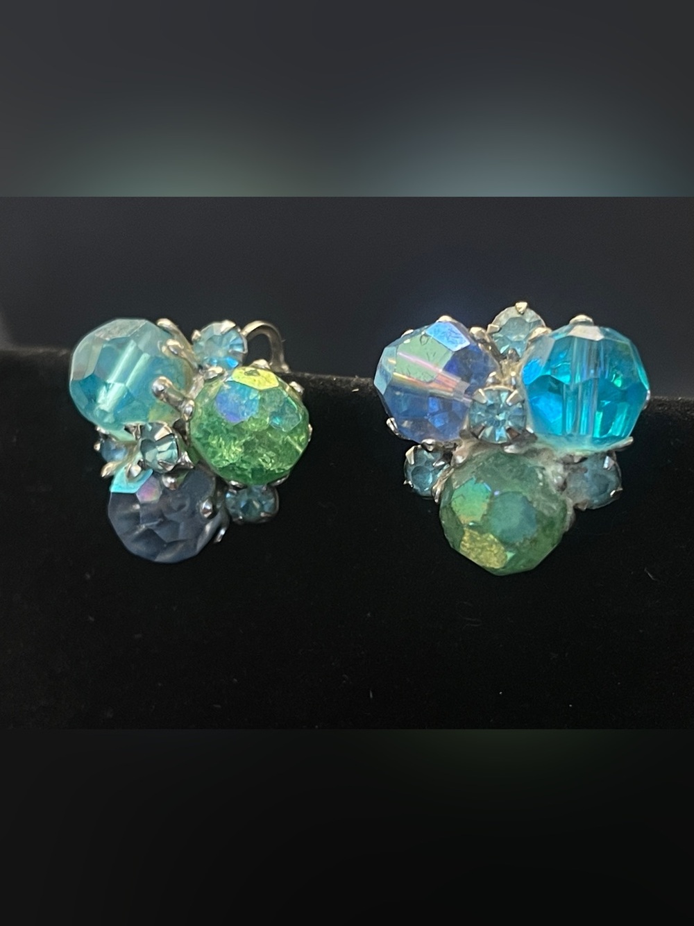 Vintage VOGUE Blue Green Cluster Clip Earrings AB Faceted Beads Mid Century
